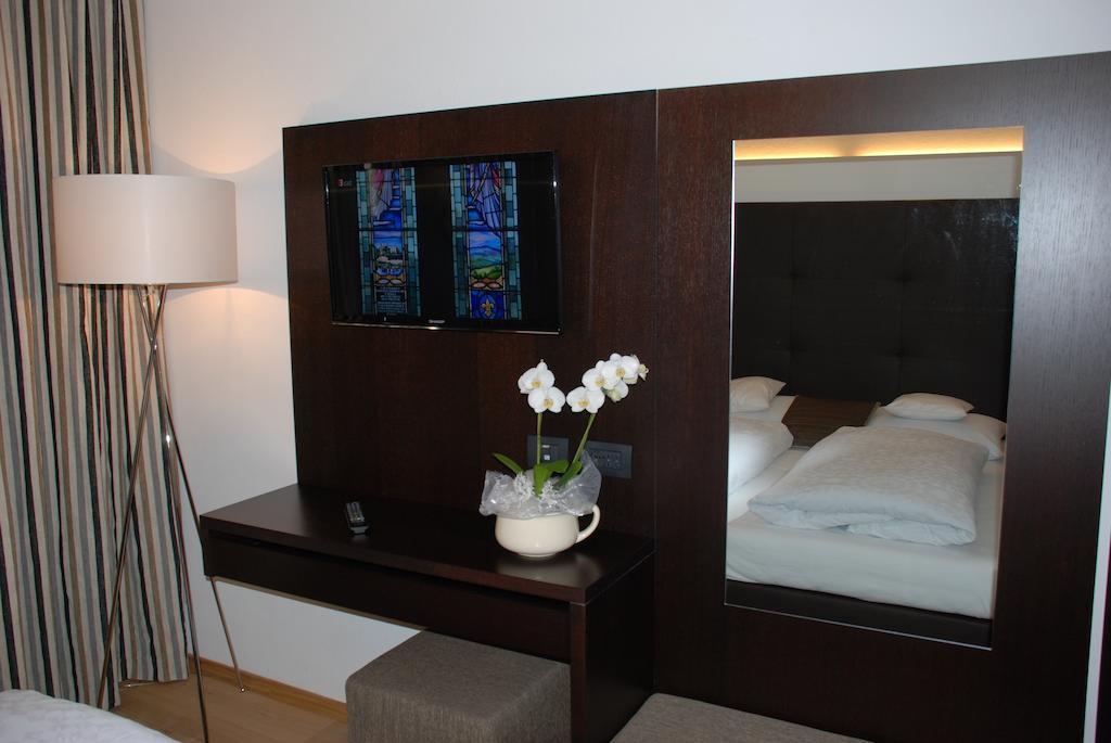 Aparthotel Pichler Colle Isarco Quarto foto